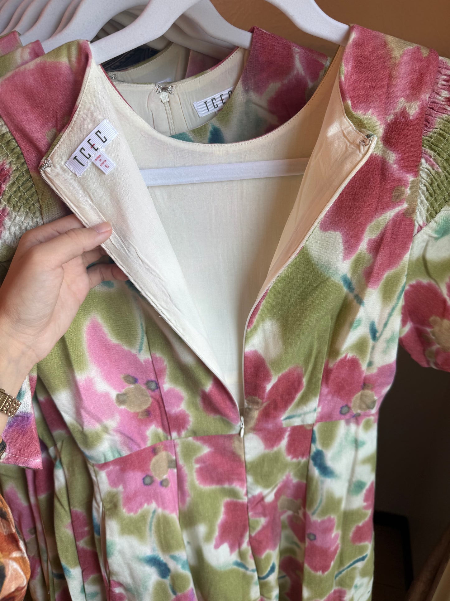 Floral Print Smocked Shoulder Midi Dress